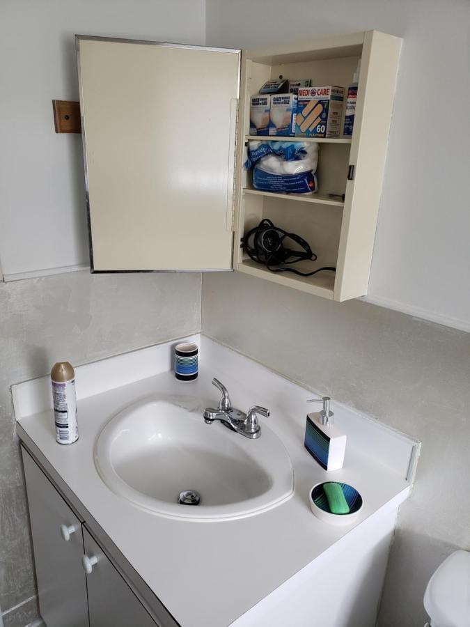 Downtown Apartment Next To Highway Netflix+Wifi إيدموندستون المظهر الخارجي الصورة